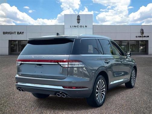 2022 Lincoln Aviator Standard AWD