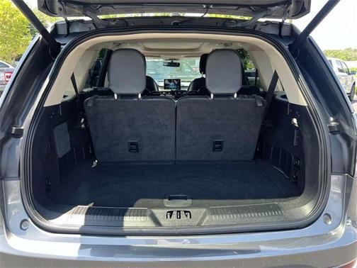 2022 Lincoln Aviator Standard AWD
