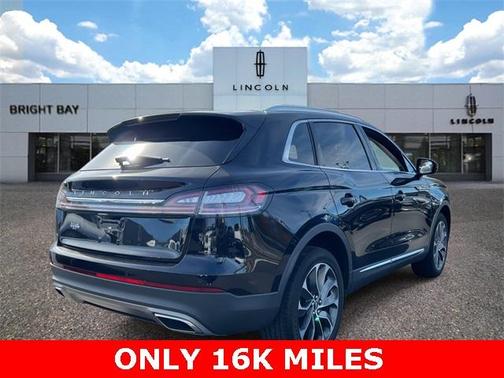 2021 Lincoln Nautilus Reserve