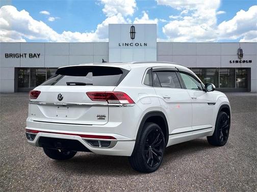 2022 Volkswagen Atlas Cross Sport 3.6L V6 SEL Premium R-Line