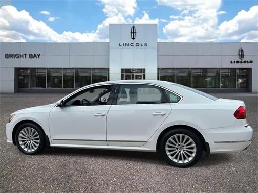 2016 Volkswagen Passat 1.8T SE