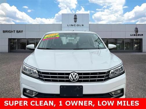 2016 Volkswagen Passat 1.8T SE