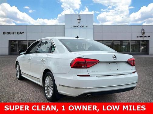 2016 Volkswagen Passat 1.8T SE