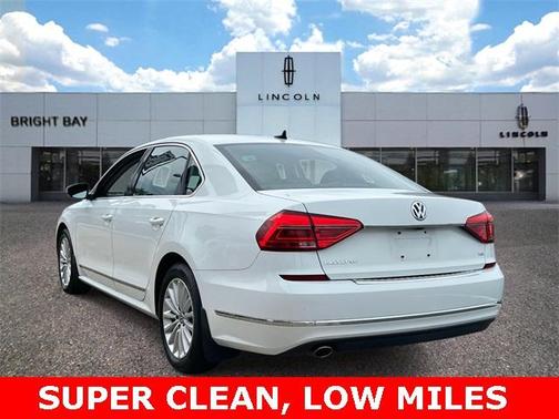 2016 Volkswagen Passat 1.8T SE