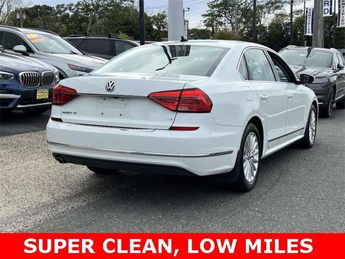 2016 Volkswagen Passat 1.8T SE