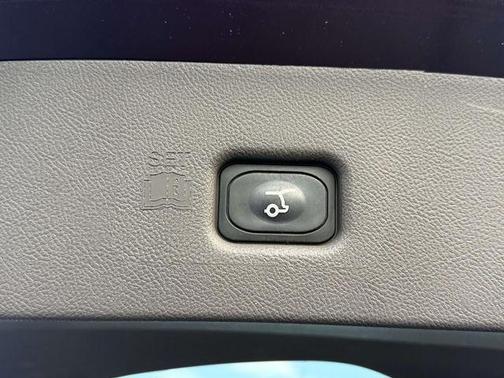 Burgundy Velvet Metallic Tinted Clearcoat 2023 Lincoln Nautilus Reserve