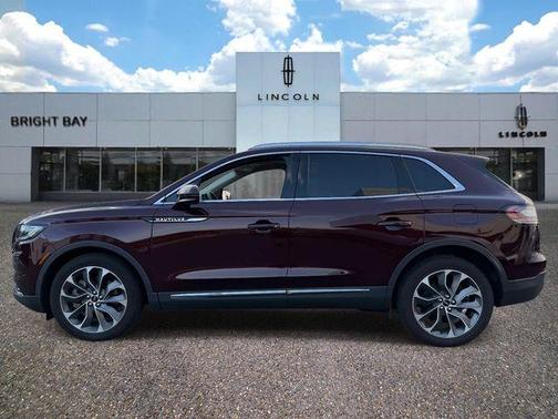 Burgundy Velvet Metallic Tinted Clearcoat 2023 Lincoln Nautilus Reserve