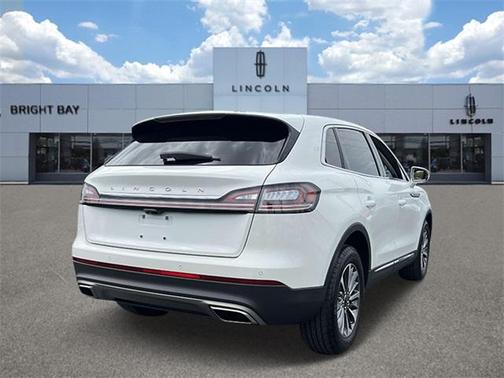 2022 Lincoln Nautilus Standard