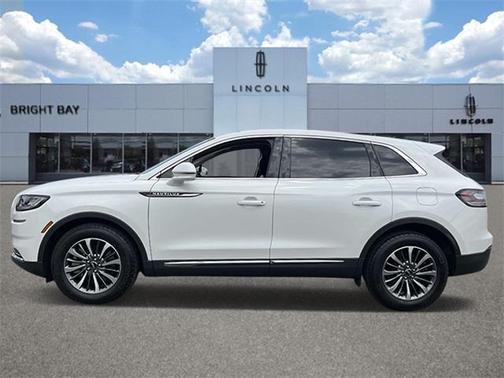 2022 Lincoln Nautilus Standard