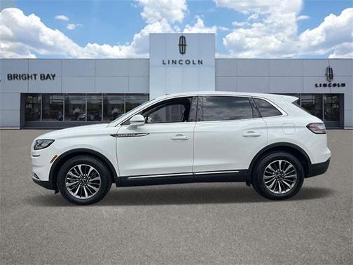 2022 Lincoln Nautilus Standard
