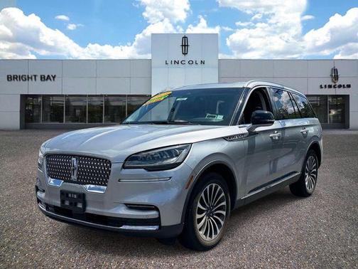Silver Radiance Metallic 2023 Lincoln Aviator Standard AWD