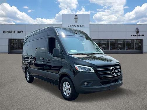 2021 Mercedes-Benz Sprinter 2500 144 WB Standard Roof Passenger