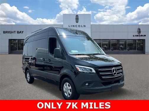 2021 Mercedes-Benz Sprinter 2500 144 WB Standard Roof Passenger