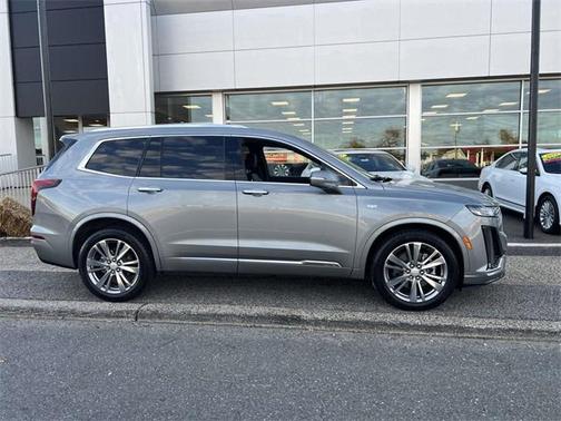 2023 Cadillac XT6 Premium Luxury AWD