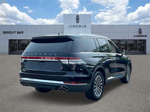 2022 Lincoln Aviator Standard AWD