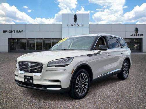 Ceramic Pearl Metallic 2023 Lincoln Aviator Reserve AWD