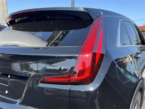 2021 Cadillac XT4 Luxury