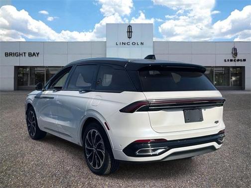 2024 Lincoln Nautilus Reserve