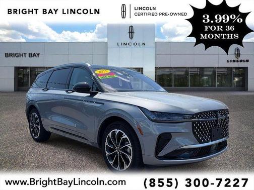 Gray Metallic 2025 Lincoln Nautilus Reserve