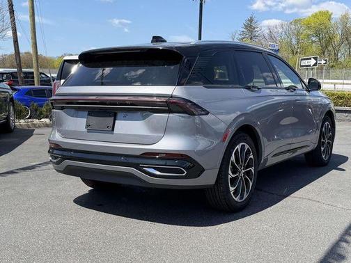 Gray Metallic 2025 Lincoln Nautilus Reserve
