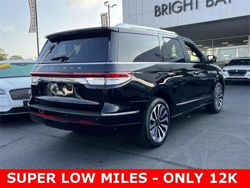 2022 Lincoln Navigator Reserve