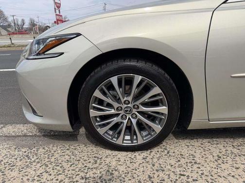 Moonbeam Beige Metallic 2020 Lexus ES 350 Base