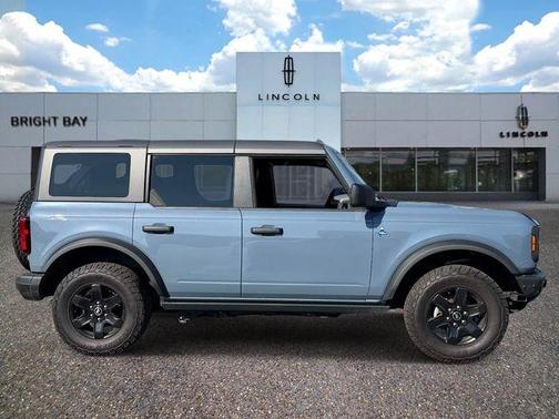 Azure Gray Metallic 2023 Ford Bronco Black Diamond