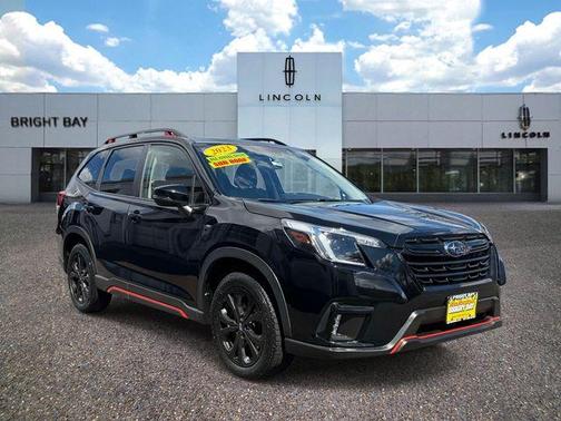 Crystal Black Silica 2023 Subaru Forester 2.5i Sport