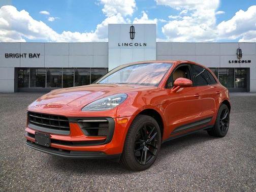 Papaya Metallic 2022 Porsche Macan S