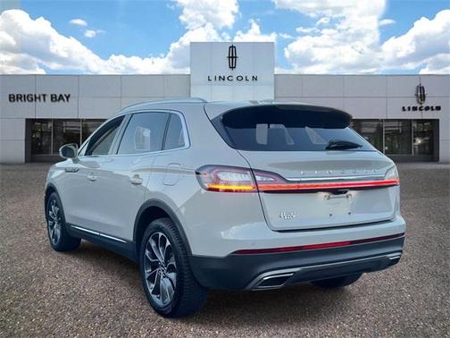 2022 Lincoln Nautilus Reserve