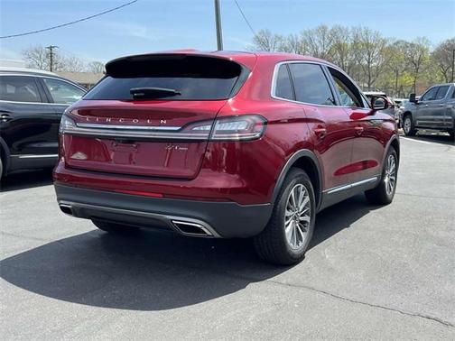 2019 Lincoln Nautilus Select