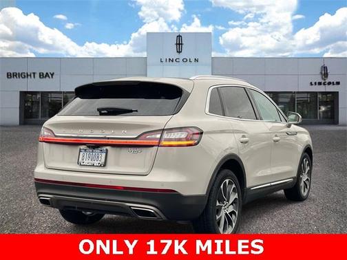 2022 Lincoln Nautilus Reserve