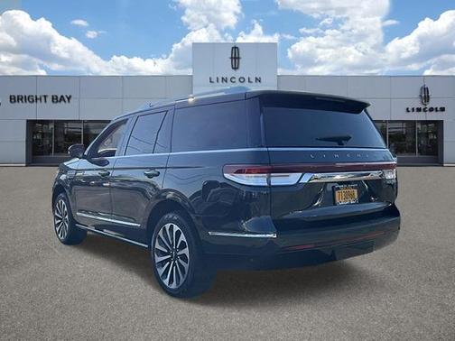 2022 Lincoln Navigator Reserve