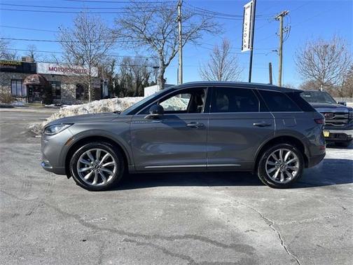 2022 Lincoln Corsair Standard