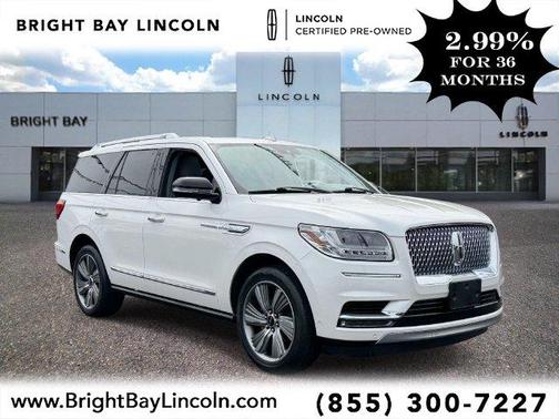 White Platinum Clearcoat Metallic 2018 Lincoln Navigator Reserve
