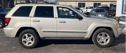 Photo 2 of 11 of 2007 Jeep Grand Cherokee Limited