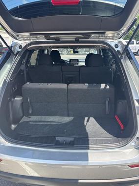 Silver 2024 Mitsubishi Outlander ES