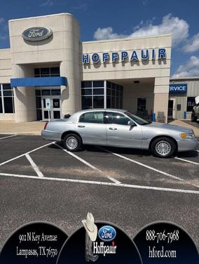 1999 Lincoln Town Car Executive