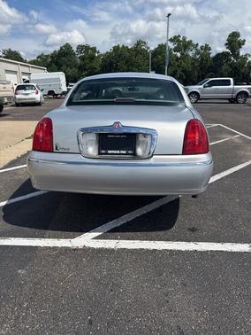 1999 Lincoln Town Car Executive