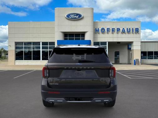 Black Metallic 2026 Ford Explorer Active