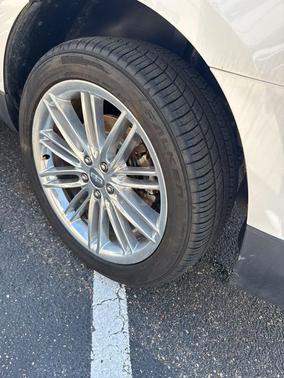 White Platinum Tri-Coat Metallic 2018 Lincoln MKT Reserve