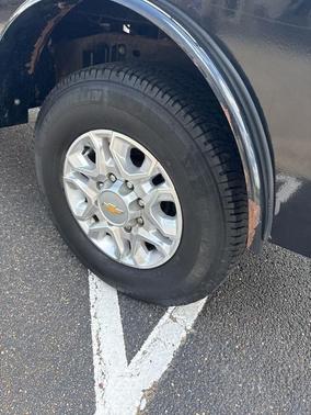Summit White 2024 Chevrolet Silverado 3500 LT