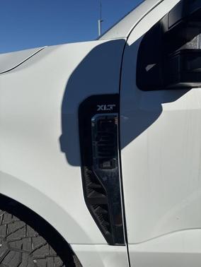 2024 Ford F-350 XLT