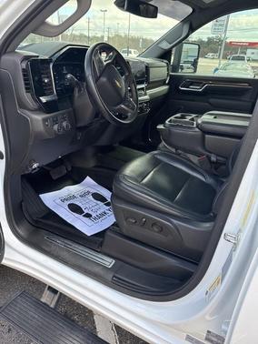 2024 Chevrolet Silverado 3500 LT