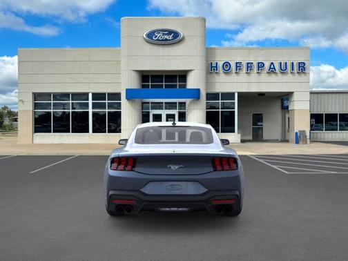 2025 Ford Mustang 
