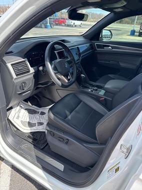 2022 Volkswagen Atlas Cross Sport 3.6L V6 SEL