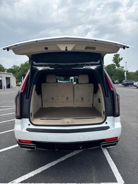 2023 Cadillac Escalade ESV Premium Luxury