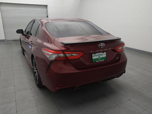 Ruby Flare Pearl 2018 Toyota Camry SE