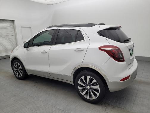 White Frost Tricoat 2018 Buick Encore Essence