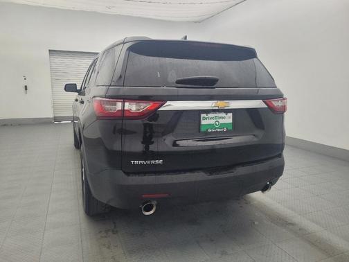 Mosaic Black Metallic 2021 Chevrolet Traverse LS